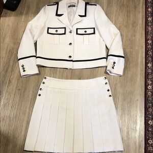 New Karl Lagerfeld Paris Off White Skirt Set with Black Trim size 10